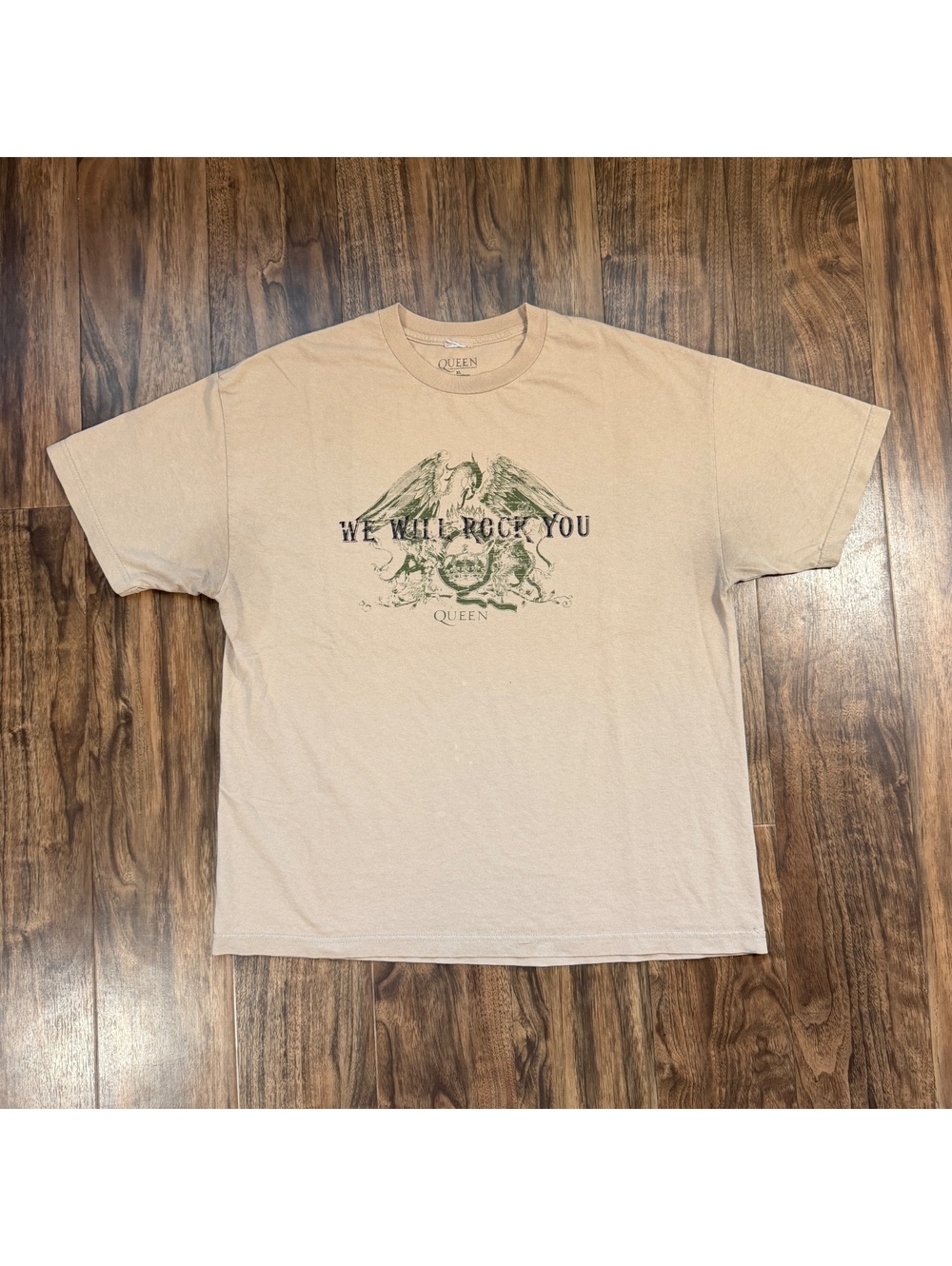 Vintage Queen We Will Rock You Graphic T Shirt Crest XL Beige 2006 Band Tee